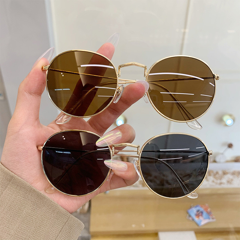 نظارات نسائية بجودة عالية وتصميم عصري